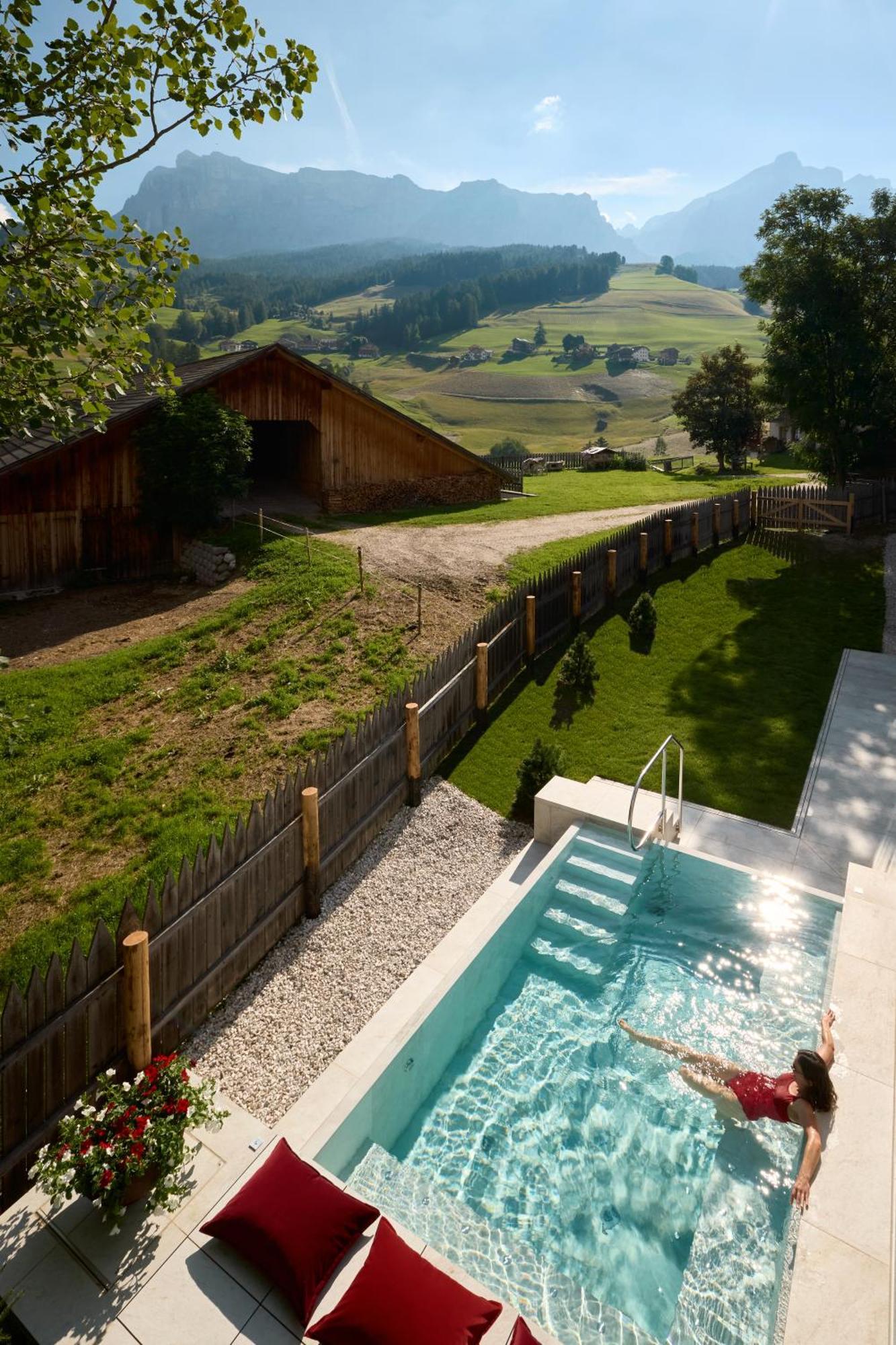 Hotel Des Alpes La Villa  Exteriör bild